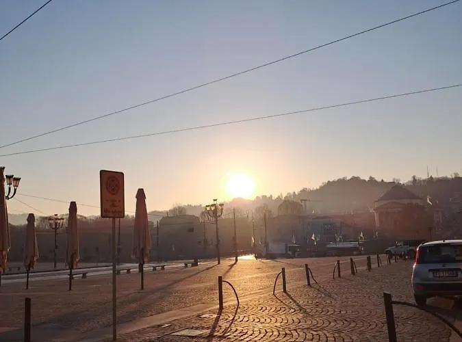 Benoitlecharme Apartman *